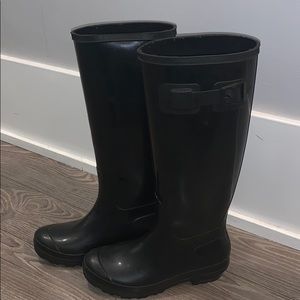 Black rubber boots